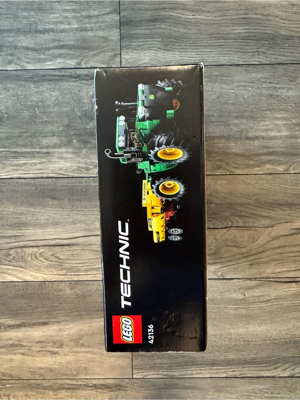 LEGO Technic John Deere 9620R 4WD Tractor 42136 NEW Sealed 390 Pieces